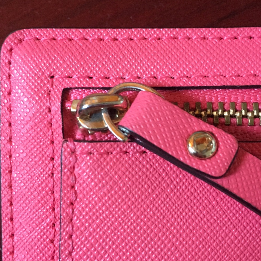 Kate Spade Wallet - Picture 8 of 8